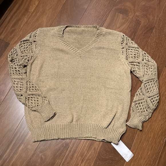 NWT Womenโs size Large Sweater Pointelle V-Neck - Picture 5 of 12